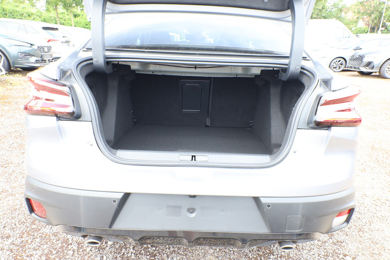 Citroën C4 X MHEV 136 DSC6 Max Nav SHZ Kam HUD ACC LHZ 110917960 10