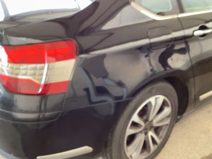 Parte trasera derecha