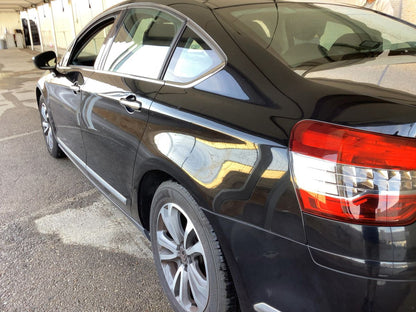 Parte trasera izquierda