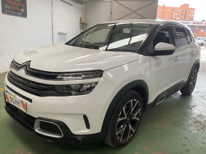 Frontal izquierda