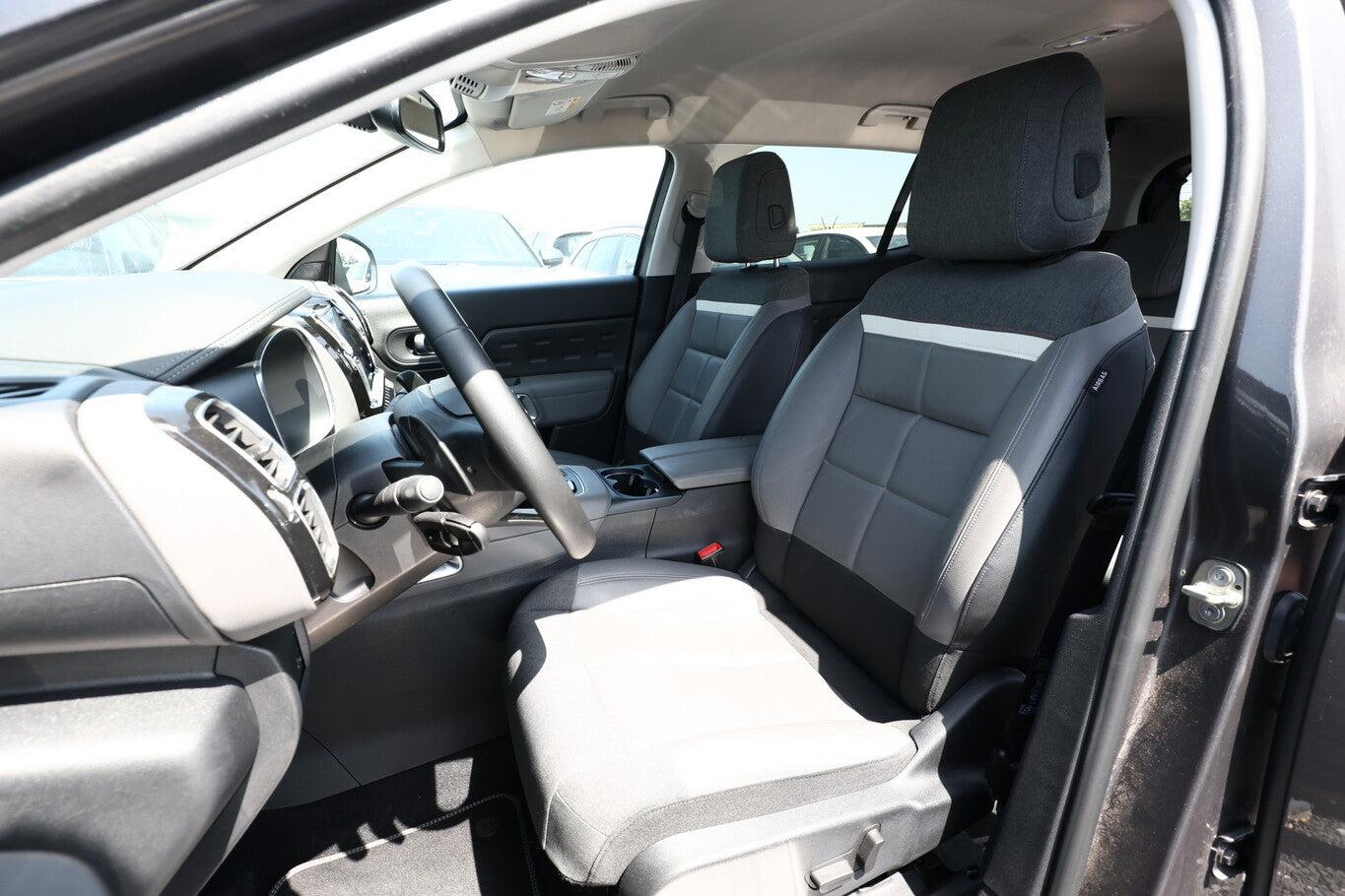 Citroën C5 Aircross 1.6 PureTech 180 EAT8 Shine LED Nav. 126684719 5