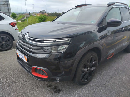 Lateral delantero izquierdo