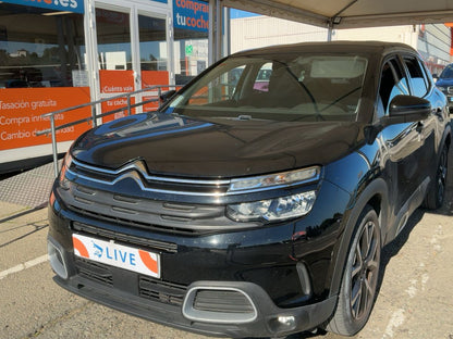 Frontal izquierda