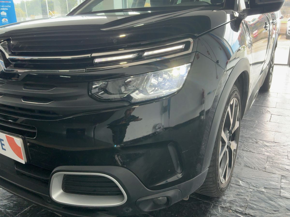 Lateral delantero izquierdo