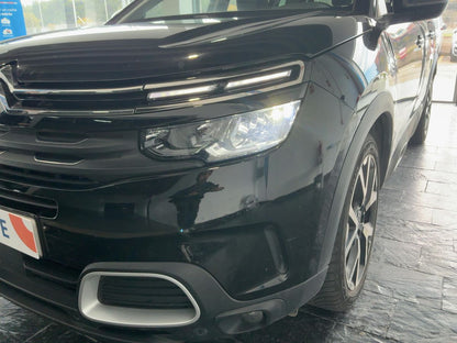 Lateral delantero izquierdo
