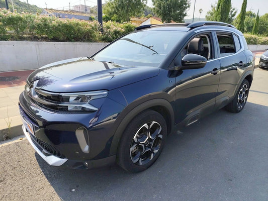 Frontal izquierda