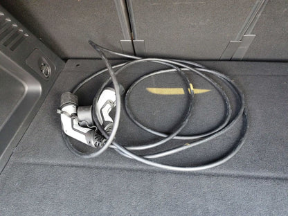 DETALLES DEL COCHE ELECTRICO