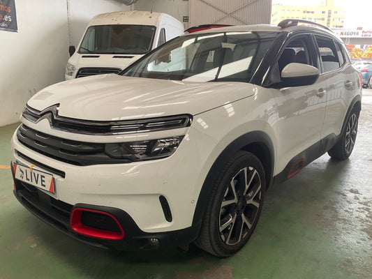 Frontal izquierda