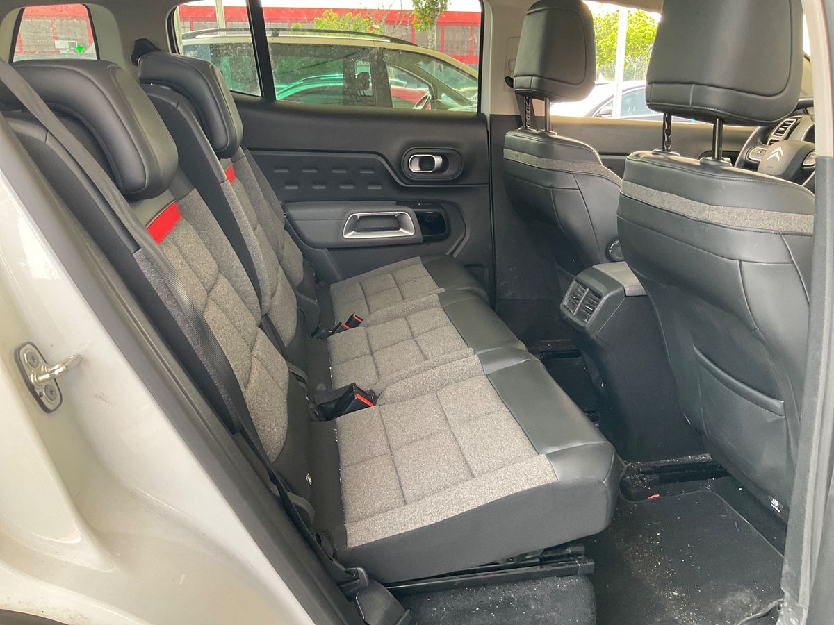 Interior trasero