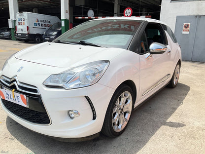 Frontal izquierda