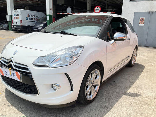 Frontal izquierda