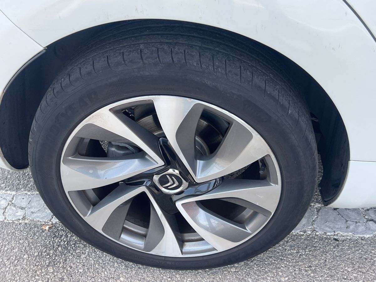 Rear right tire