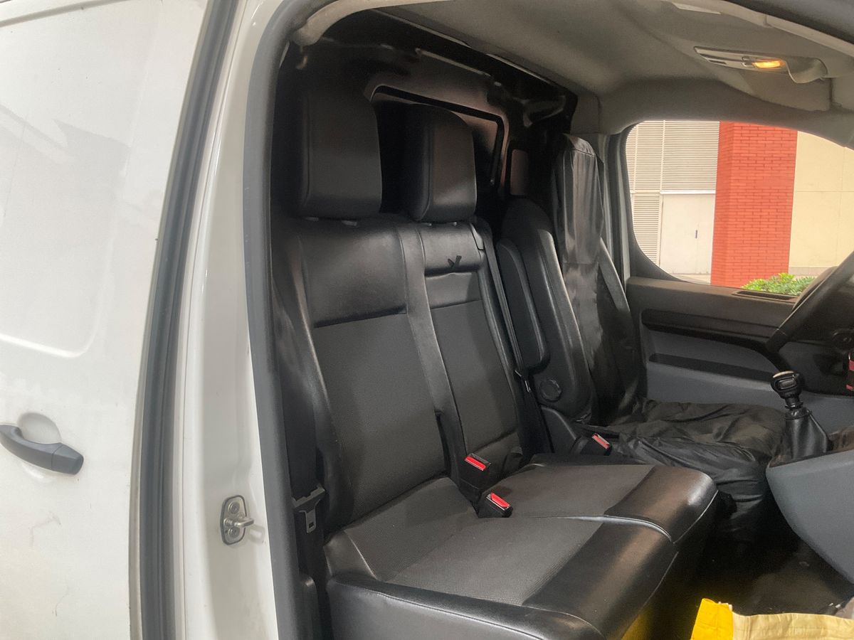 Interior trasero