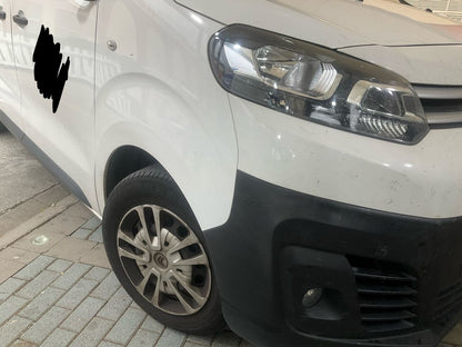 Lateral delantero derecho