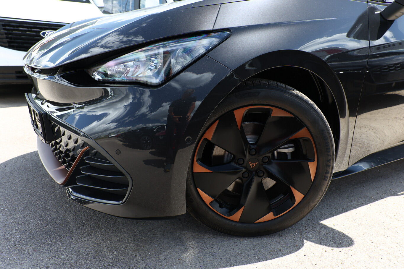 Cupra Born 77kWh 231 PilotM+ Nav ACC Kessy AR-HUD 19Z 120005397 4