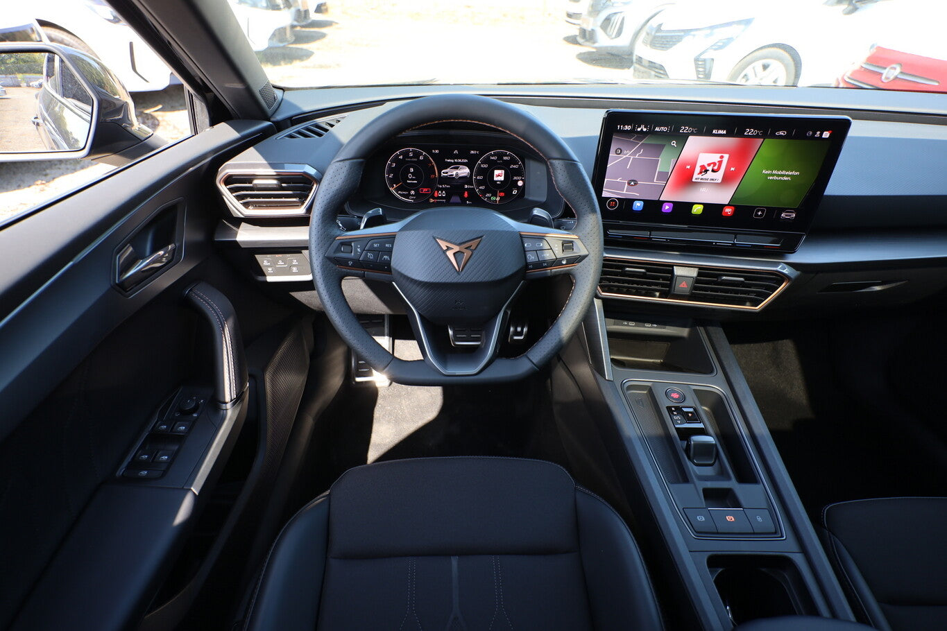 Cupra Leon VZ 2.0 TSI 300 DSG Pano Matrix BEATS Memory 106328172 6