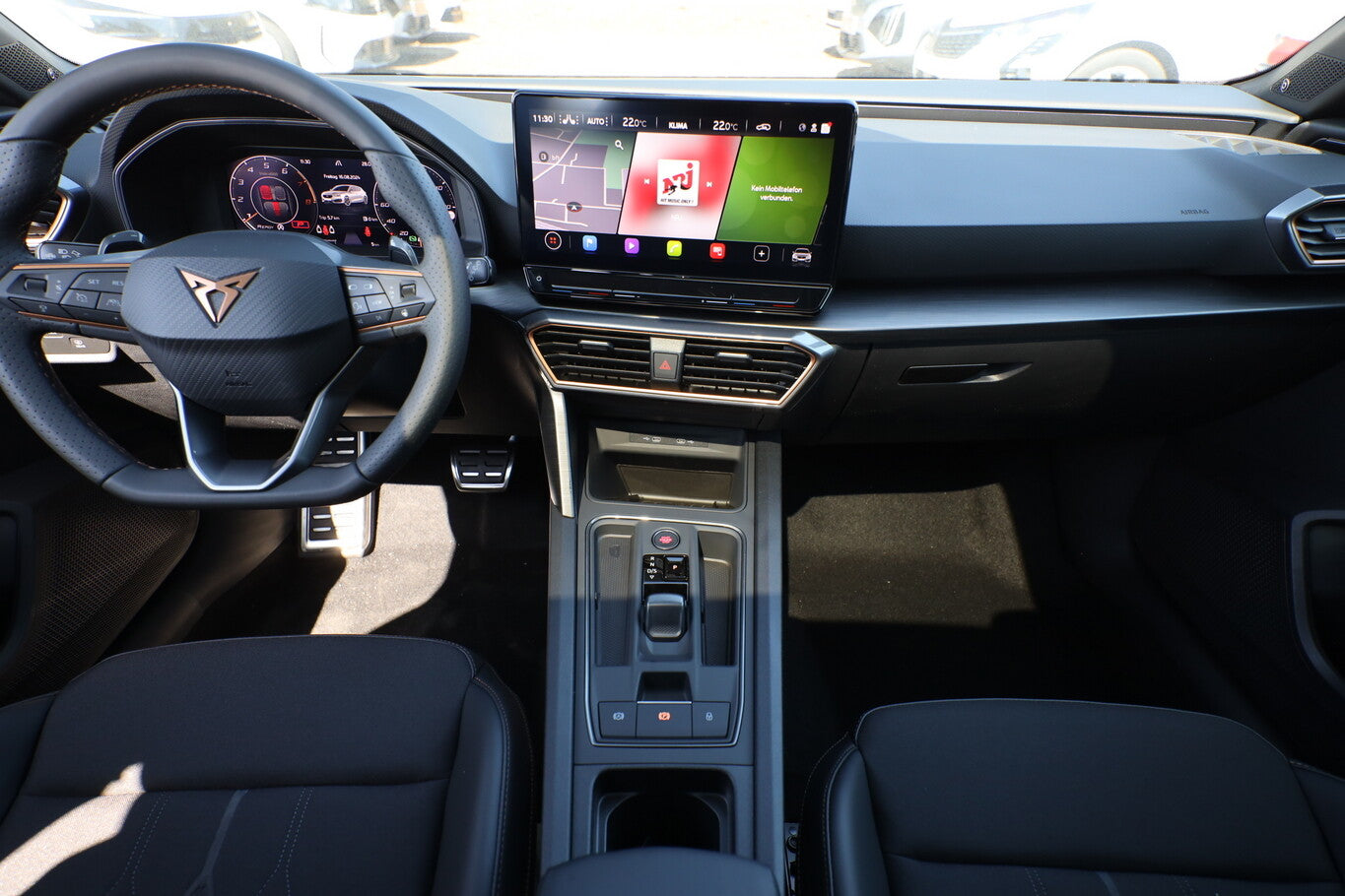 Cupra Leon VZ 2.0 TSI 300 DSG Pano Matrix BEATS Memory 106328172 7
