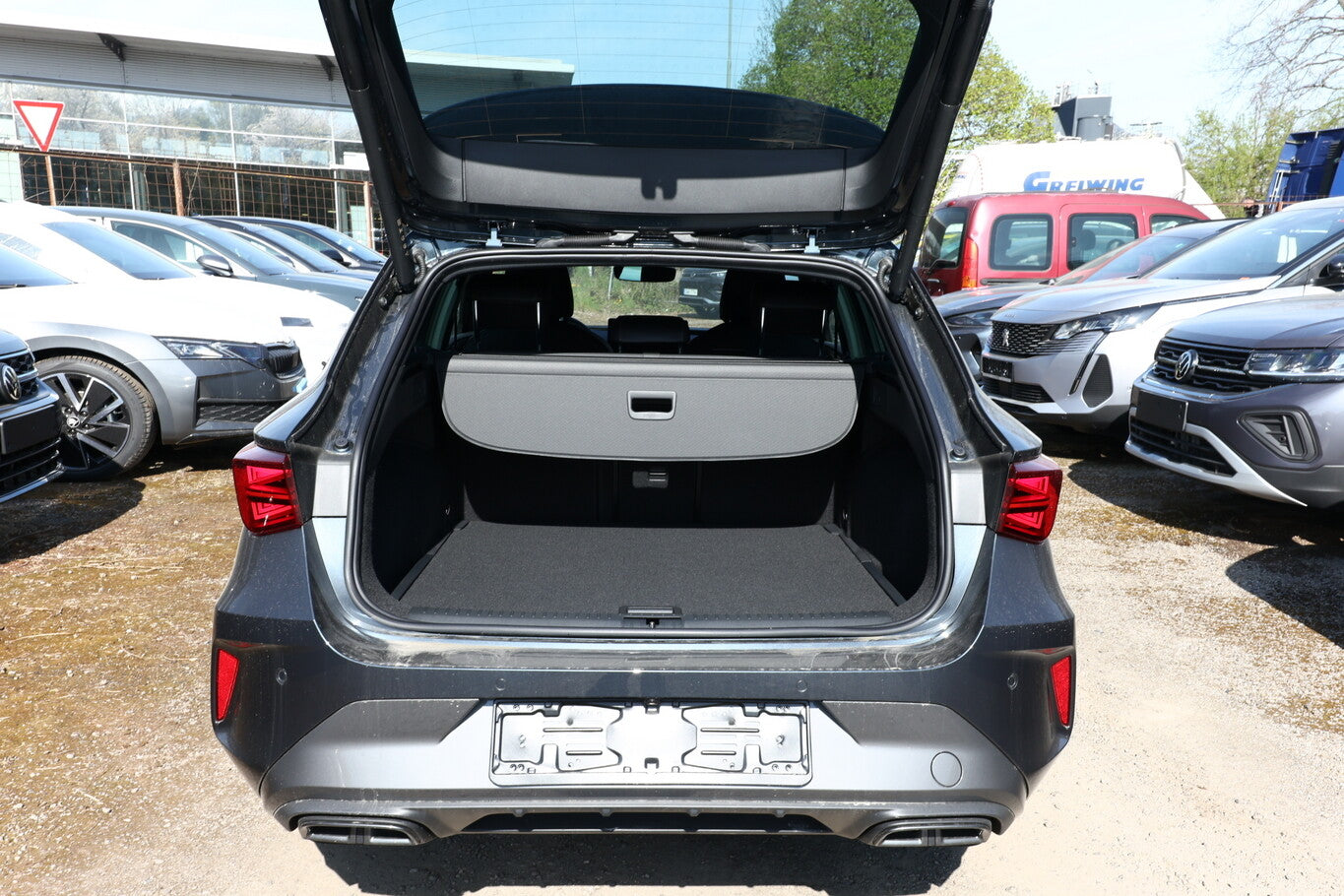 Cupra Leon ST 2.0 TDI 150 DSG Edge eHk LED Kam PDC ACC 110320760 10