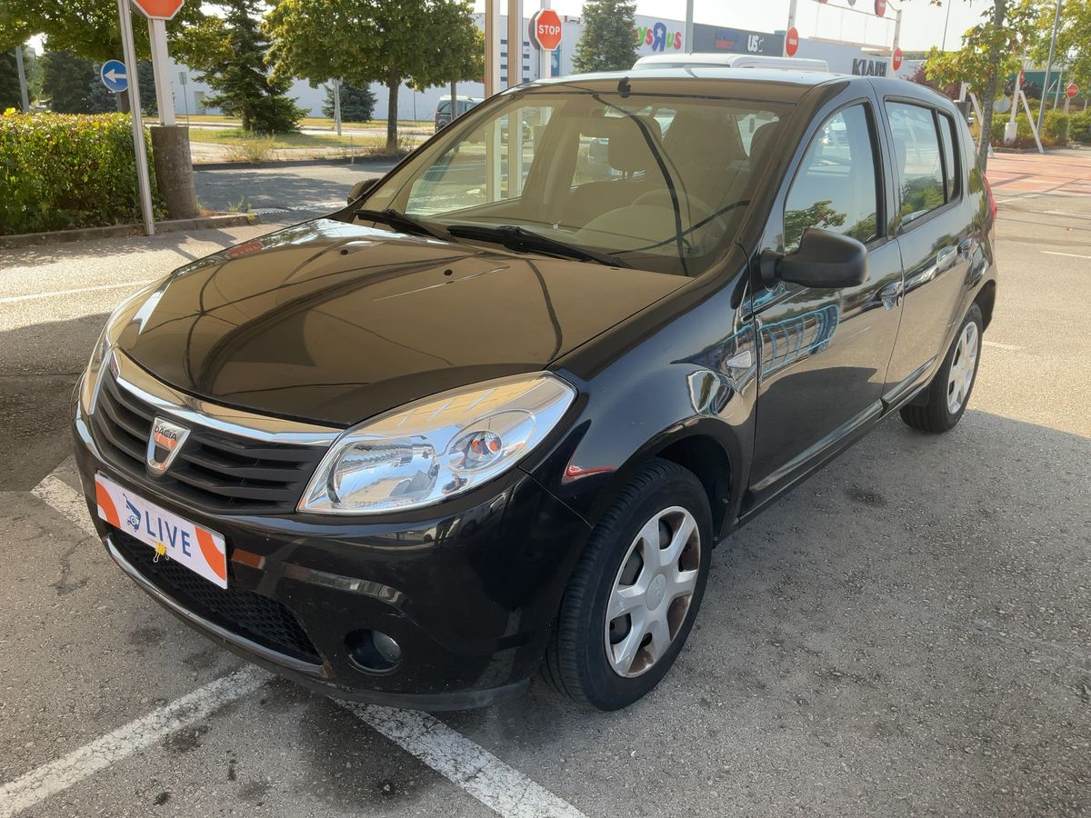 Frontal izquierda