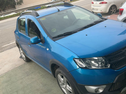 Lateral delantero derecho