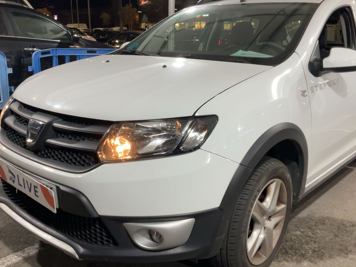 Lateral delantero izquierdo