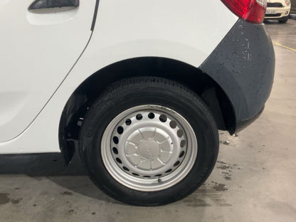 Neumático trasero izquierdo