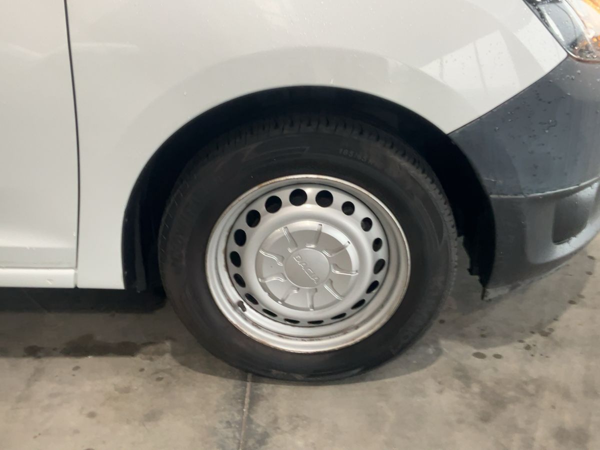 Neumático delantero derecho