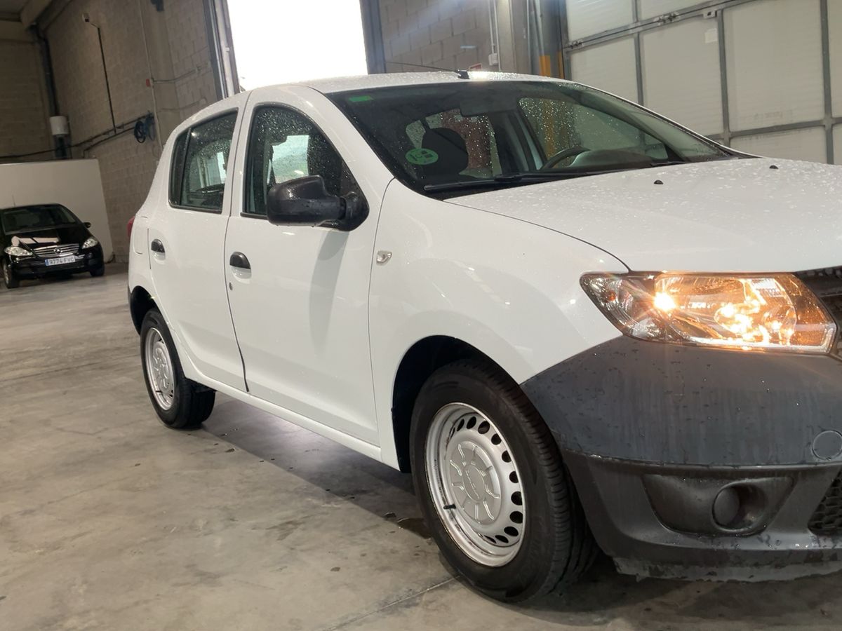 Lateral delantero derecho