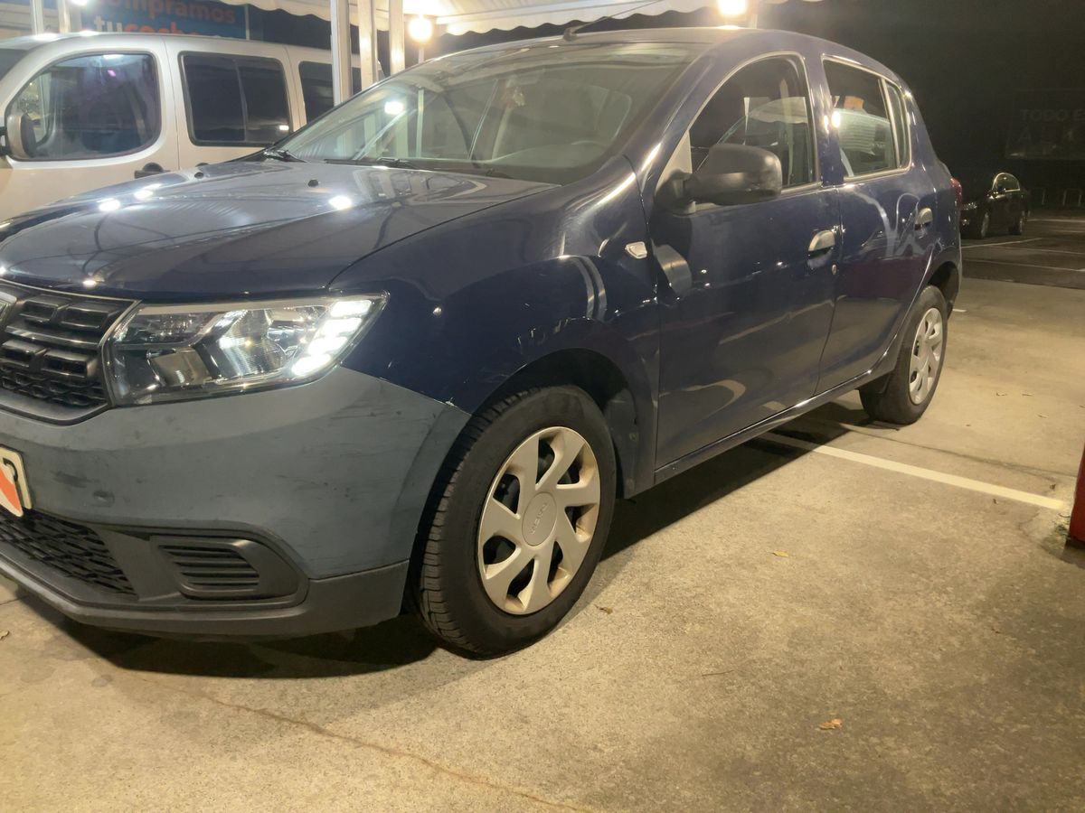 Lateral delantero izquierdo