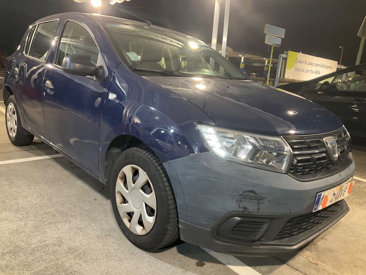 Lateral delantero derecho