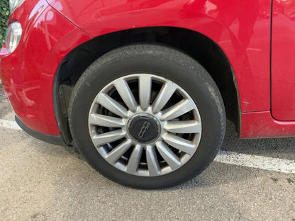 Neumático delantero izquierdo