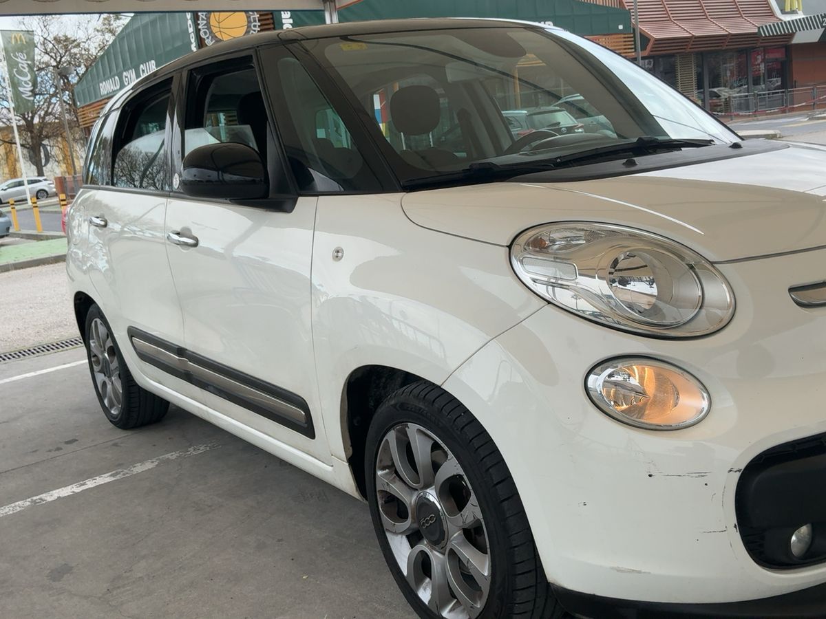 Lateral delantero derecho