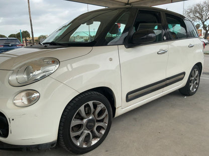 Lateral delantero izquierdo