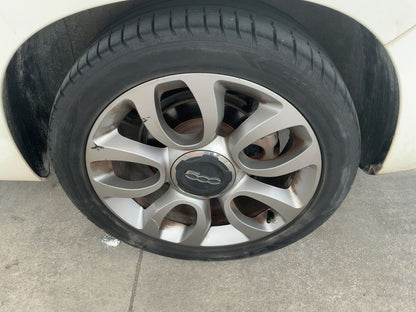 Neumático trasero izquierdo