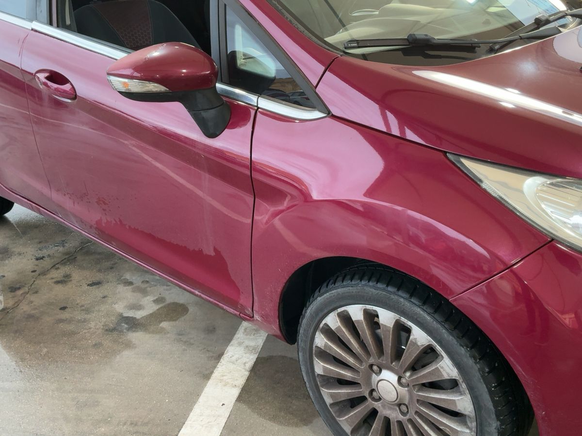 Lateral delantero derecho