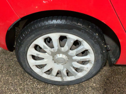 Neumático trasero derecho