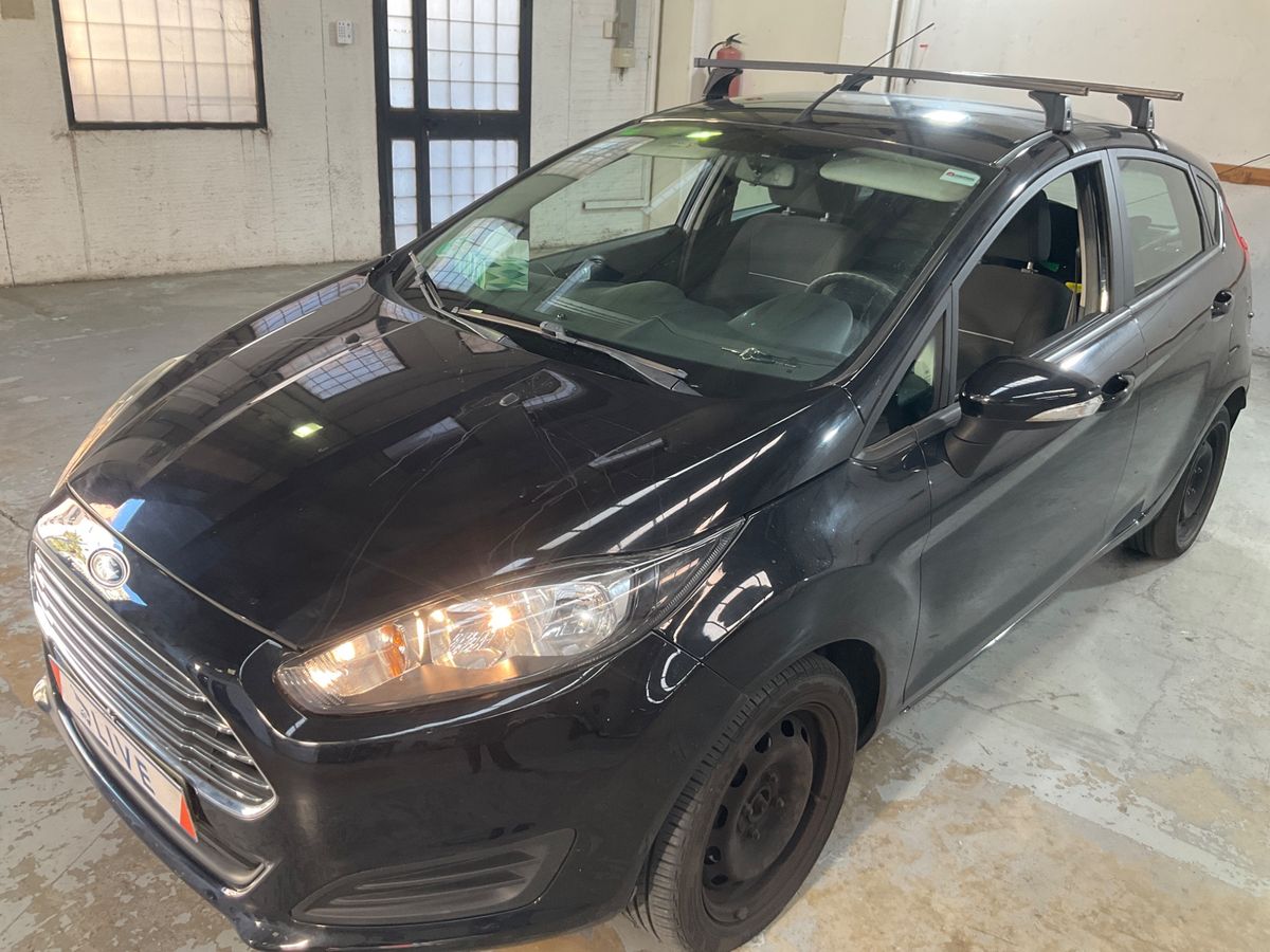 Frontal izquierda
