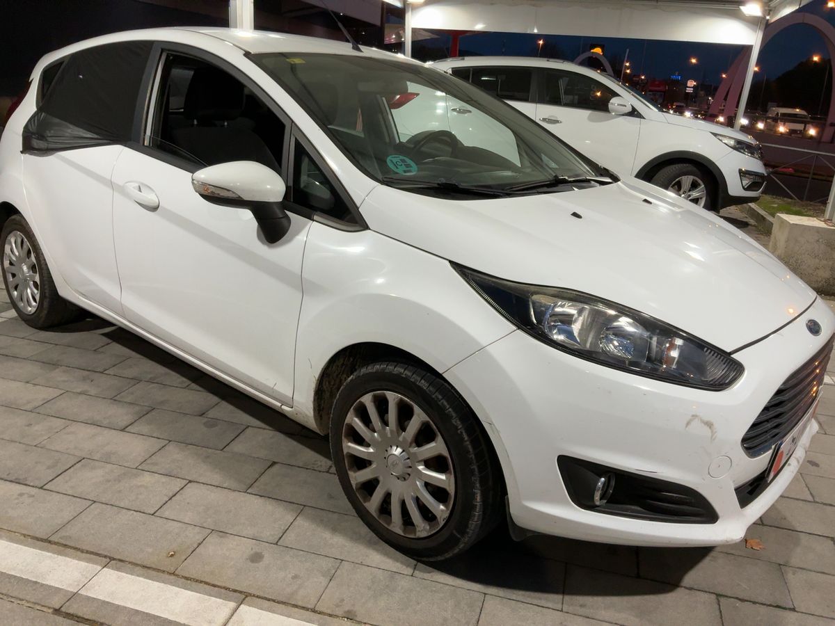 Lateral delantero derecho