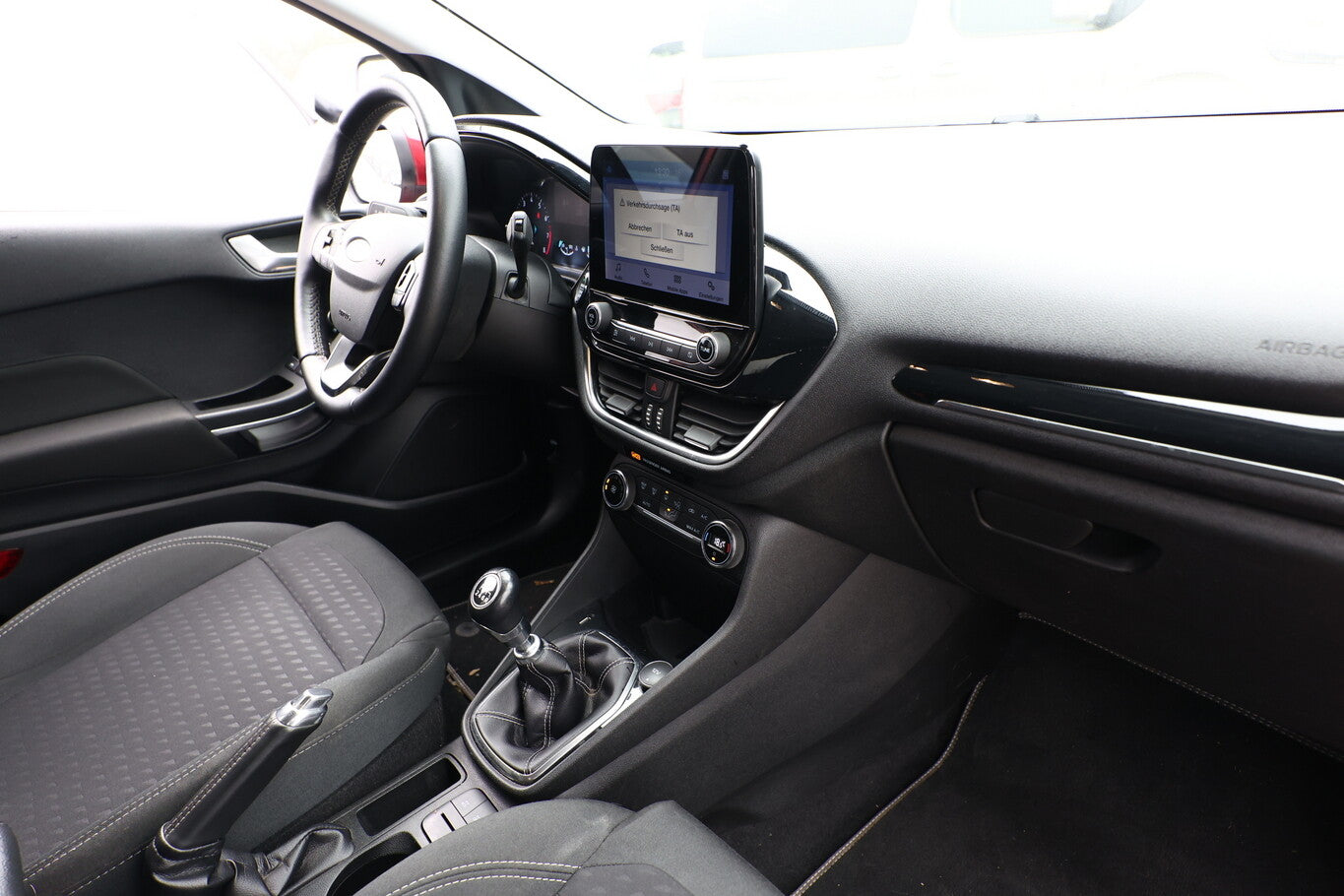 Ford Fiesta 1.0 EB 100 Titanium KeyL PDChi Klimaaut 98111751 8
