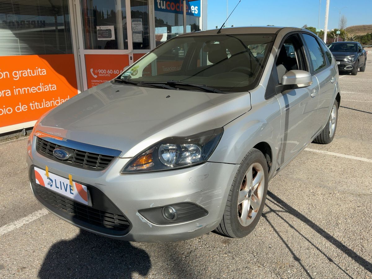 Frontal izquierda