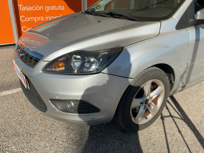 Lateral delantero izquierdo