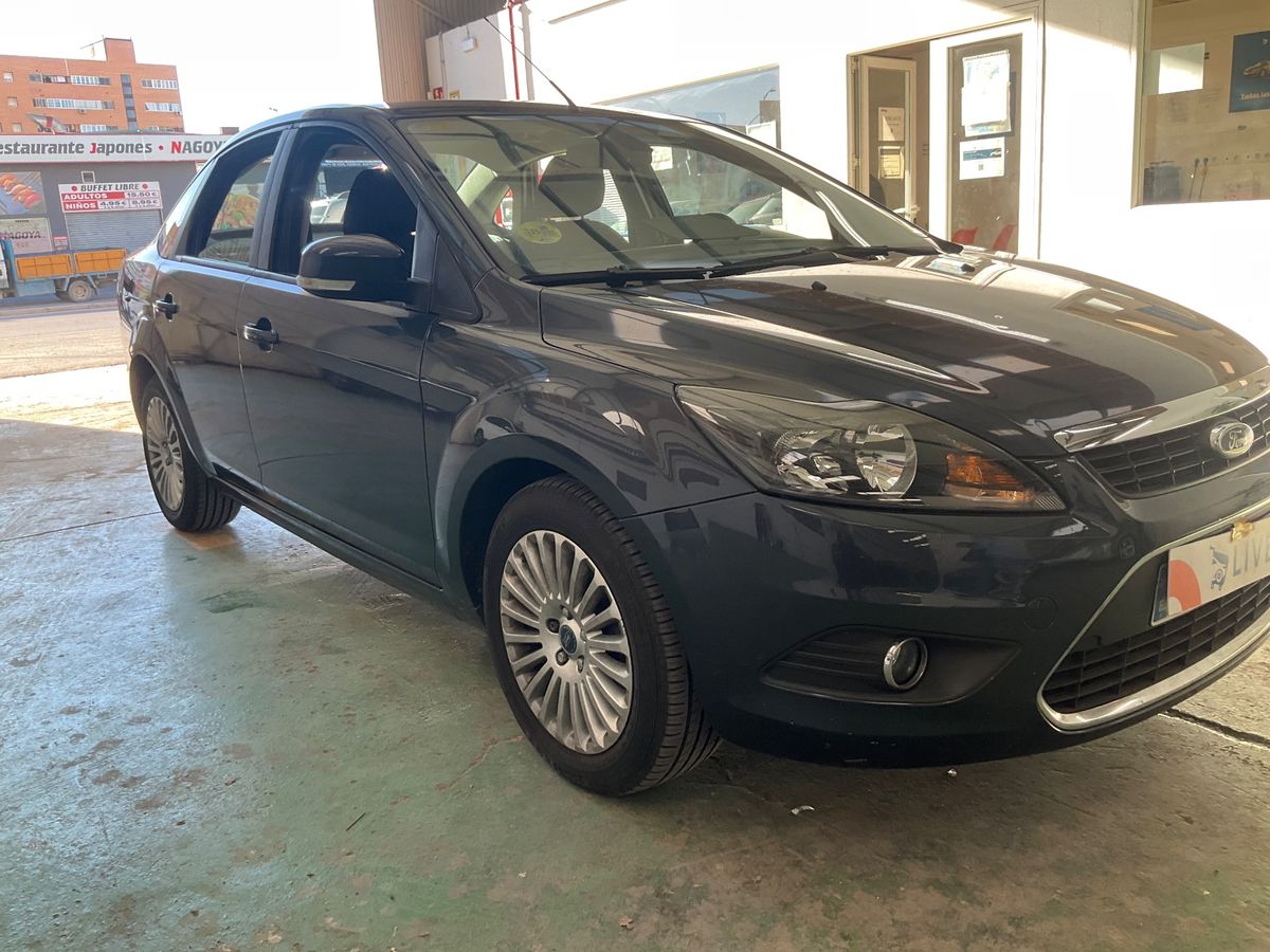 Lateral delantero derecho