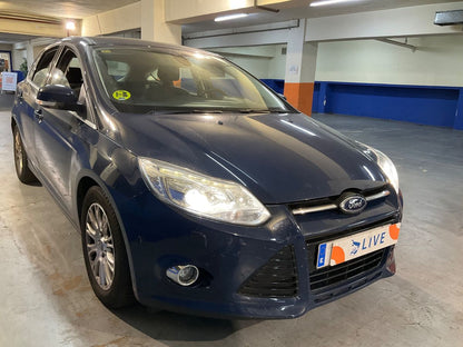 Lateral delantero derecho