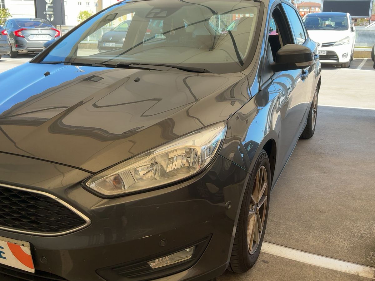 Lateral delantero izquierdo