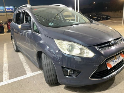 Lateral delantero derecho