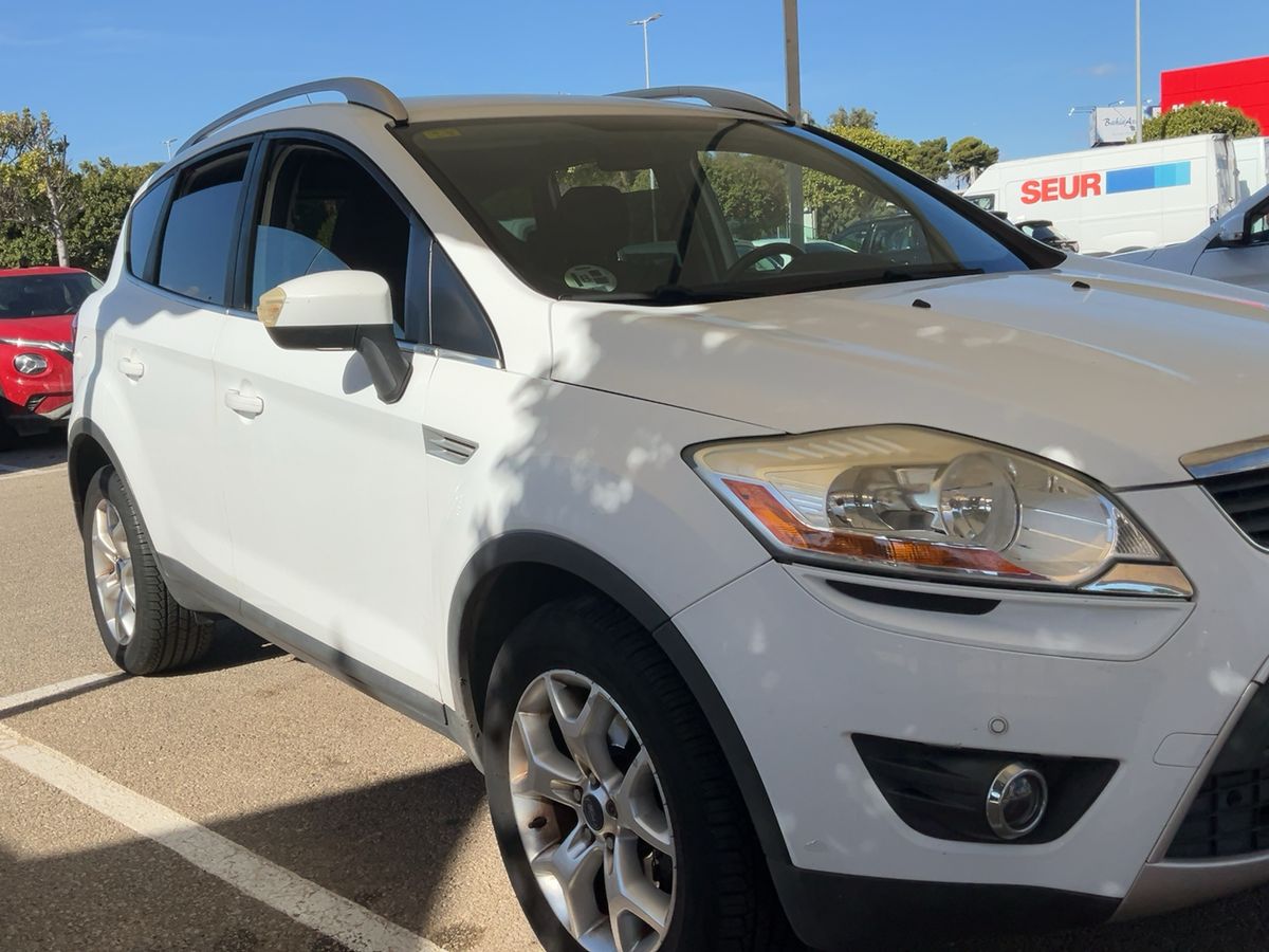 Lateral delantero derecho