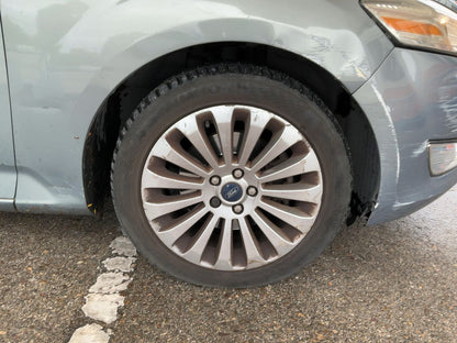 Neumático delantero derecho