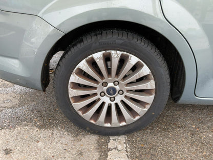 Neumático trasero derecho