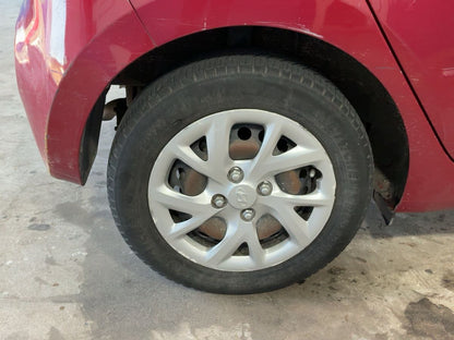 Neumático trasero derecho