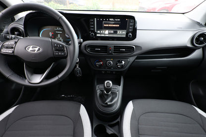 Hyundai i10 1.0 MPI 63 MY25 Nav Kam PDC CarPlay PrivG 98387456 7